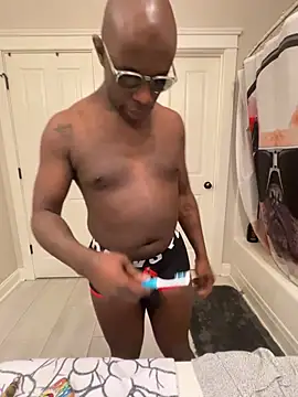 Snapshot of Pressure69mee chatting on 01-28-25, 11:17 Pressure69mee online show from 01-28-25, 11:17