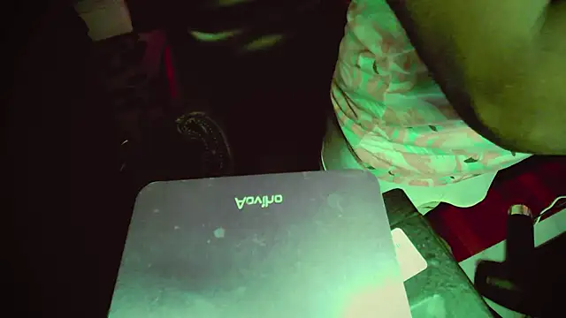 Snapshot of Pressure69mee chatting on 02-04-25, 08:49 Pressure69mee online show from 02-04-25, 08:49