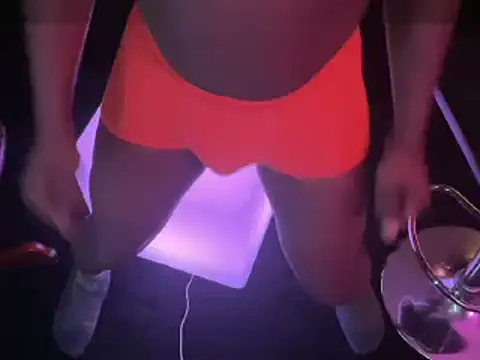 Snapshot of Pressure69mee chatting on 02-13-25, 10:00 Pressure69mee online show from 02-13-25, 10:00