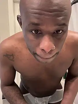 Snapshot of Pressure69mee chatting on 03-15-25, 03:29 Pressure69mee online show from 03-15-25, 03:29