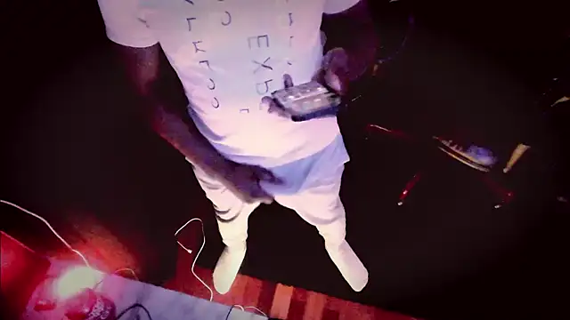 Snapshot of Pressure69mee chatting on 03-15-25, 10:55 Pressure69mee online show from 03-15-25, 10:55