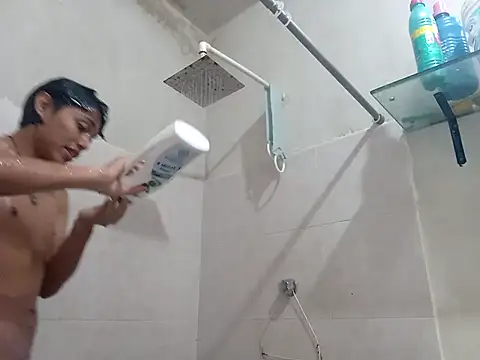 Snapshot of ruygw chatting on 02-15-25, 10:52 ruygw online show from 02-15-25, 10:52