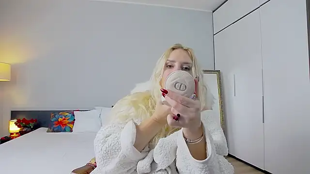 MariaRichi  online show from 02-21-25, 12:39