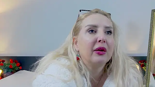 MariaRichi  online show from 02-22-25, 03:47