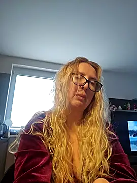 MariaRichi  online show from 02-25-25, 06:58