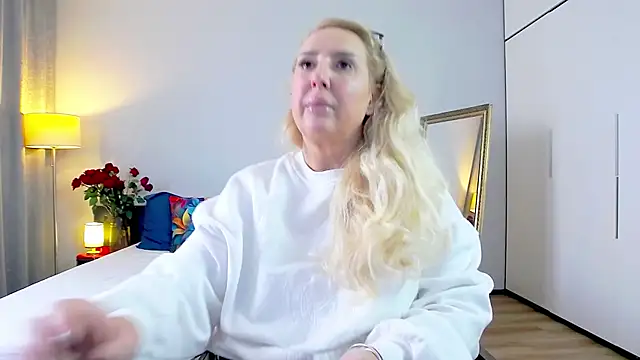 MariaRichi  online show from 03-14-25, 02:08