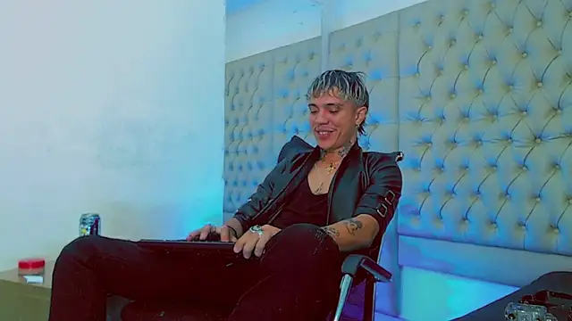 HannibalLester online show from 02-05-25, 04:14