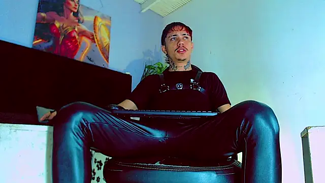 HannibalLester online show from 10-29-25, 04:59