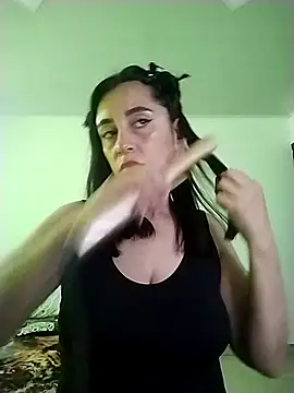 Snapshot of hailey85 chatting on 01-10-26, 08:32 hailey85 online show from 01-10-26, 08:32