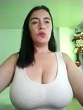 Snapshot of hailey85 chatting on 01-18-26, 09:07 hailey85 online show from 01-18-26, 09:07