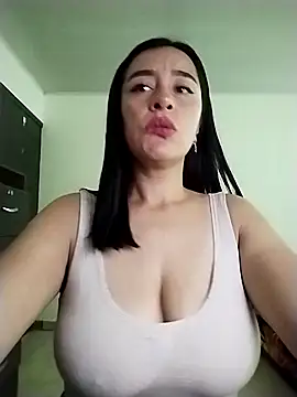 Snapshot of hailey85 chatting on 03-09-26, 10:25 hailey85 online show from 03-09-26, 10:25