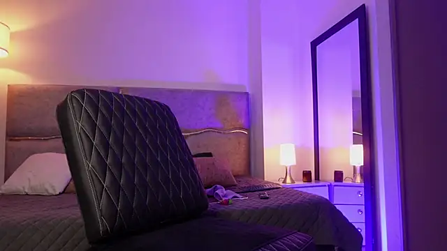 maximusclark1 online show from 04-22-26, 02:36