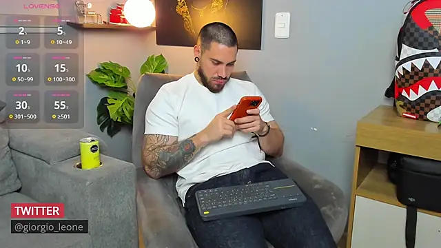 Giorgio-Leone online show from 03-16-26, 03:56