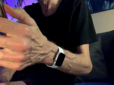 Bula94193 online show from 10-17-25, 07:49