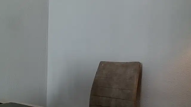 Snapshot of desiree1981 chatting on 10-04-25, 09:40 desiree1981 online show from 10-04-25, 09:40