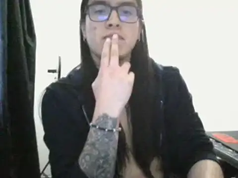 Snapshot of Pitton031 chatting on 03-05-25, 10:54 Pitton031 online show from 03-05-25, 10:54