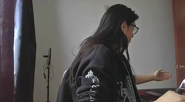 Snapshot of Pitton031 chatting on 03-07-25, 03:18 Pitton031 online show from 03-07-25, 03:18