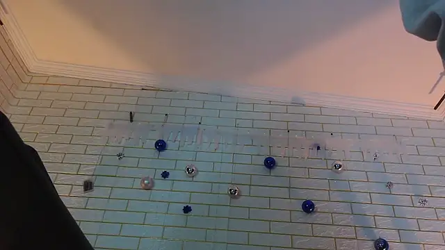 Snapshot of NYX1126 chatting on 12-17-25, 11:16 NYX1126 online show from 12-17-25, 11:16