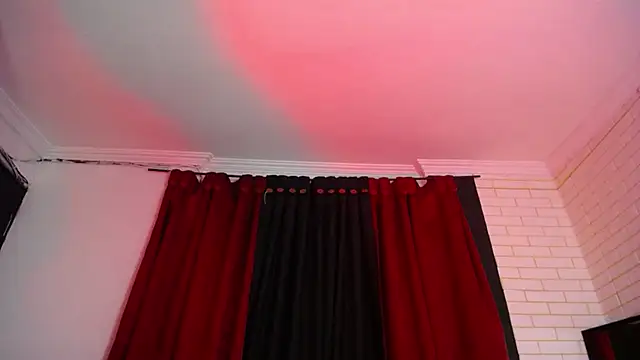 Snapshot of NYX1126 chatting on 02-03-26, 11:37 NYX1126 online show from 02-03-26, 11:37