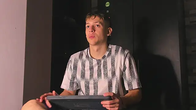 Dimitri higth420 online show from 11-18-25, 11:26