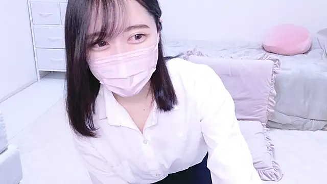 Yurie  online show from 02-02-25, 02:17
