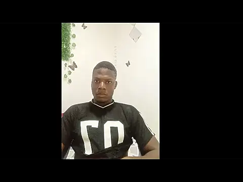 Snapshot of DalianHR33 chatting on 06-02-26, 02:13 DalianHR33 online show from 06-02-26, 02:13