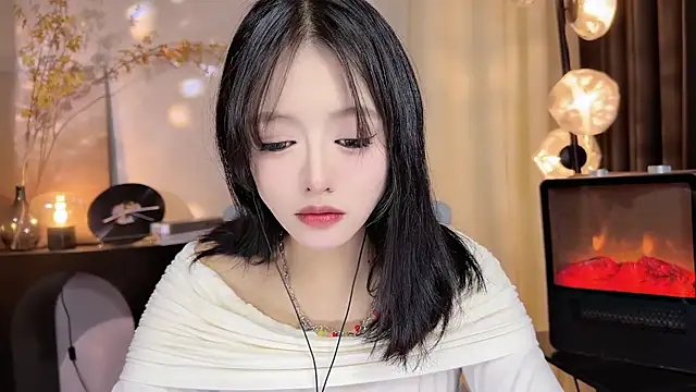 xiaodaibabyy online show from 01-02-25, 12:46