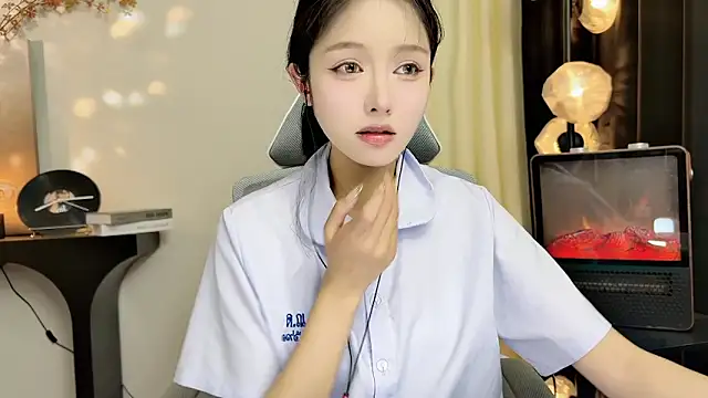 xiaodaibabyy online show from 02-05-25, 02:05