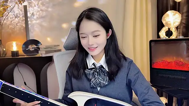 xiaodaibabyy online show from 02-19-25, 01:28