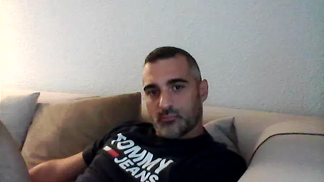 Snapshot of Assodispade3 chatting on 09-25-25, 08:18 Assodispade3 online show from 09-25-25, 08:18