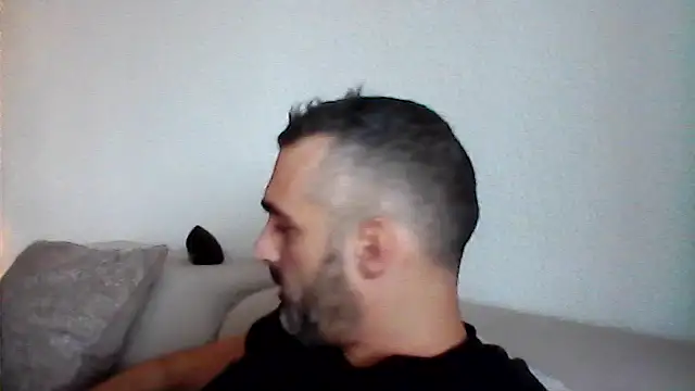 Snapshot of Assodispade3 chatting on 12-17-25, 09:26 Assodispade3 online show from 12-17-25, 09:26