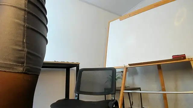 Caroline dh online show from 03-09-26, 10:30