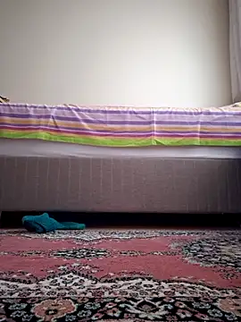 Snapshot of nyraminyon chatting on 10-03-25, 11:40 nyraminyon online show from 10-03-25, 11:40