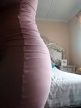 Feathergal69  online show from 09-20-25, 01:12