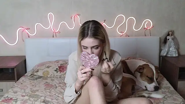 Betty Blamee online show from 01-09-26, 09:23