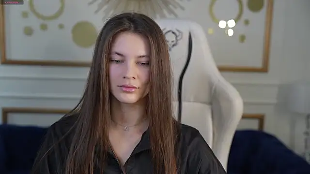 Julia  Star  online show from 02-21-25, 08:51