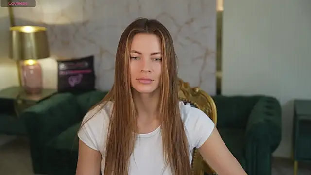 Snapshot of Julia__Star_ chatting on 05-26-26, 08:10 Julia Star online show from 05-26-26, 08:10