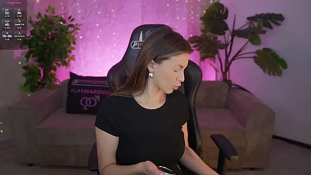 Snapshot of Julia__Star_ chatting on 07-01-26, 07:43 Julia Star online show from 07-01-26, 07:43