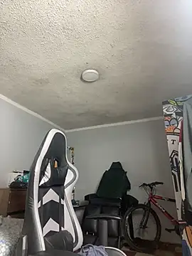 Nickhot0609 online show from 10-28-25, 07:12