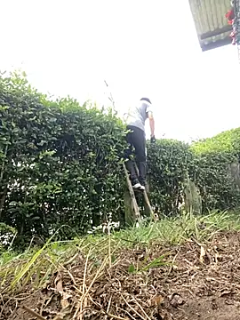 Jestebanano online show from 11-29-25, 03:15