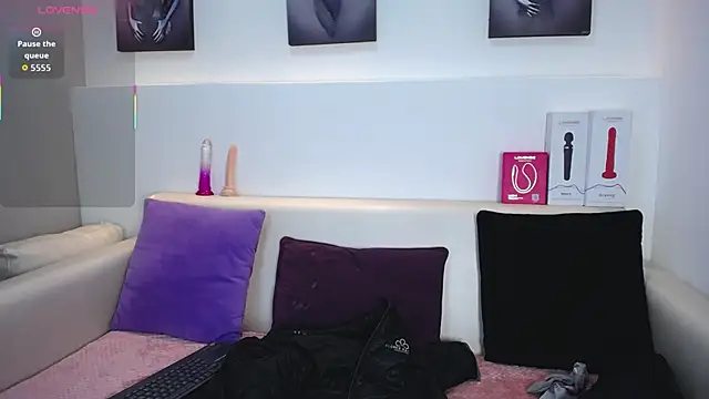 Melodi Roux online show from 01-09-26, 01:25