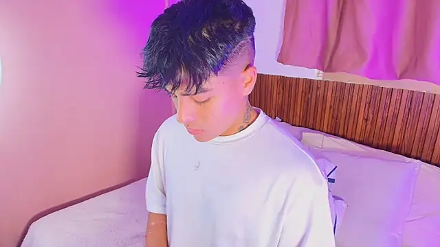 kiing azahell online show from 03-09-26, 09:41