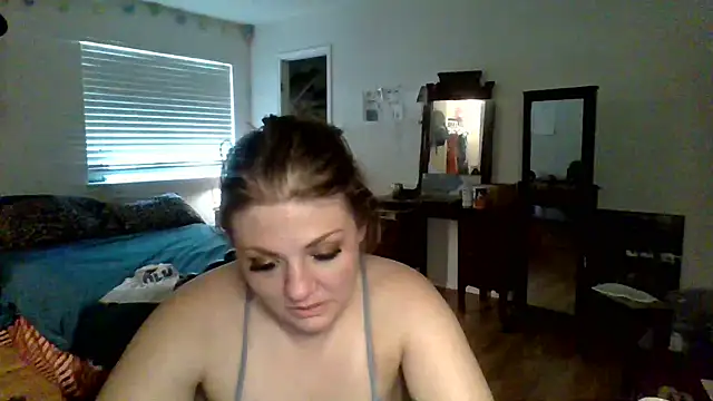 sophiarica online show from 05-31-26, 06:09