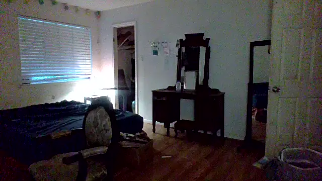 sophiarica online show from 06-15-26, 03:58