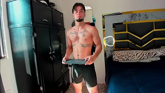 MattDevon online show from 11-08-25, 07:34