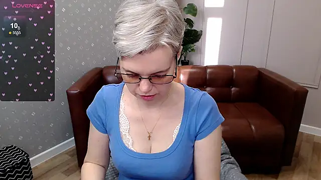 Snapshot of Cutie_Erikaa1 chatting on 05-01-26, 02:16 Cutie Erikaa1 online show from 05-01-26, 02:16