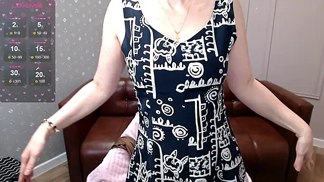 Snapshot of Cutie_Erikaa1 chatting on 05-07-26, 02:17 Cutie Erikaa1 online show from 05-07-26, 02:17