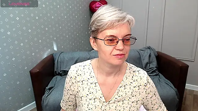 Snapshot of Cutie_Erikaa1 chatting on 05-17-26, 03:48 Cutie Erikaa1 online show from 05-17-26, 03:48