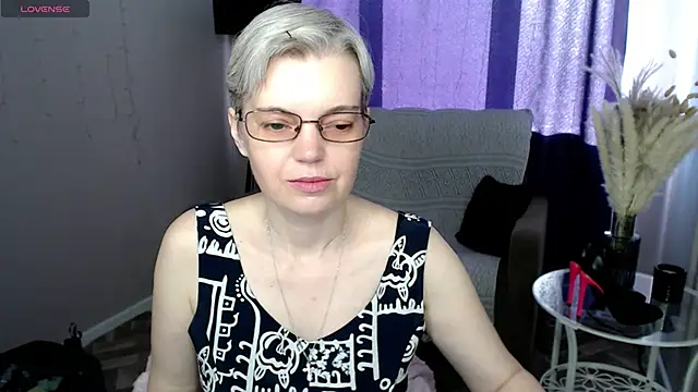Snapshot of Cutie_Erikaa1 chatting on 05-22-26, 02:19 Cutie Erikaa1 online show from 05-22-26, 02:19