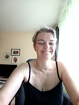 Snapshot of Cutie_Erikaa1 chatting on 06-16-26, 03:53 Cutie Erikaa1 online show from 06-16-26, 03:53